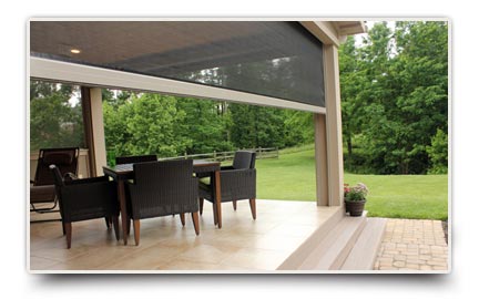 Screens on outdoor kitchen