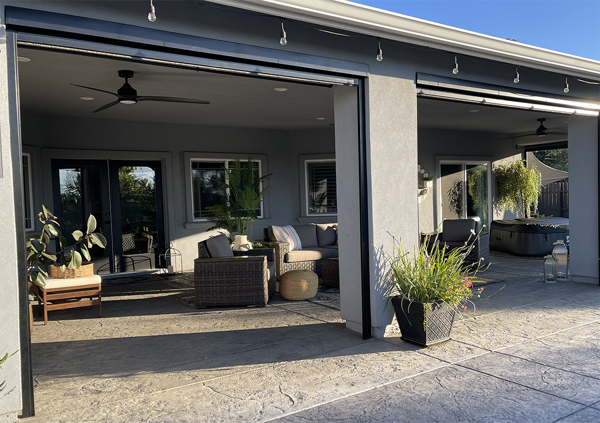 Retractable Screen Ext Open