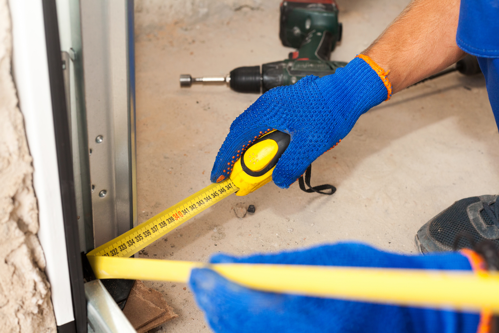 How to Measure Your Garage Door for a Retractable Screen: A Step-by-Step Guide